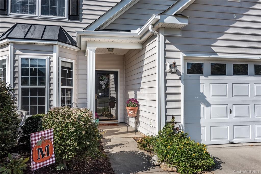 2326 Mirage Place Fort Mill, SC 29708 - Photo 2 of 34