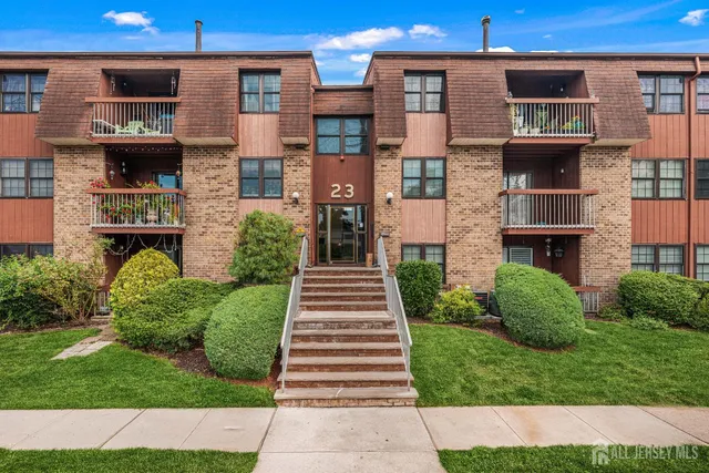 $380,000 | 267 A Alpine Way, Unit 267A, Woodbridge, NJ 07095