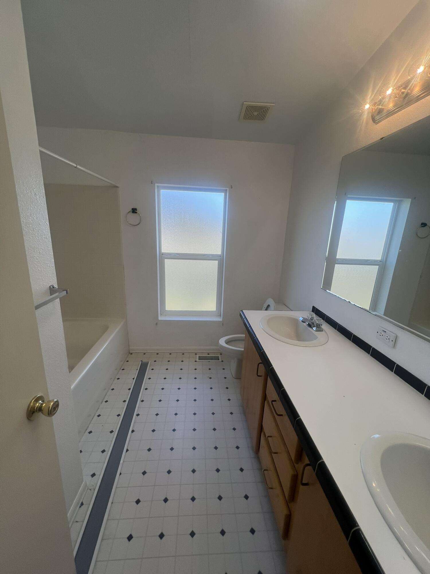 2220 Springwood Drive, Unit 32 Chiloquin, OR 97624 - Photo 24 of 25