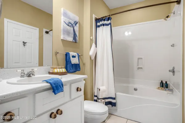 $235,900 | 2252 Beach Drive, Unit 2304, Gulfport, MS 39507