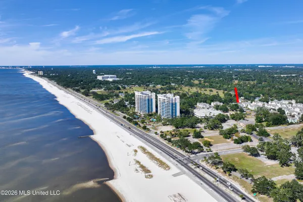 $235,900 | 2252 Beach Drive, Unit 2304, Gulfport, MS 39507