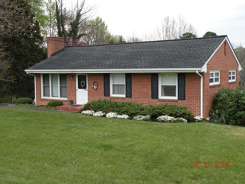 6549 Newland Road Roanoke, VA 24019 - Photo 3 of 29 Exterior 1