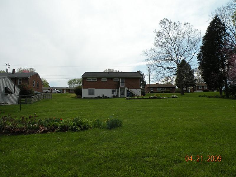 6549 Newland Road Roanoke, VA 24019 - Photo 24 of 29 Long shot from backyard
