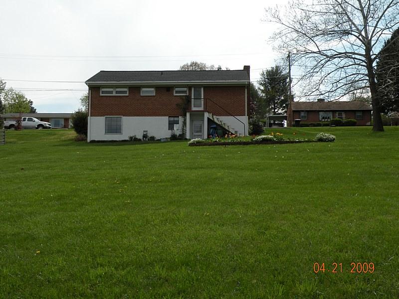6549 Newland Road Roanoke, VA 24019 - Photo 27 of 29 Back of home photo 2