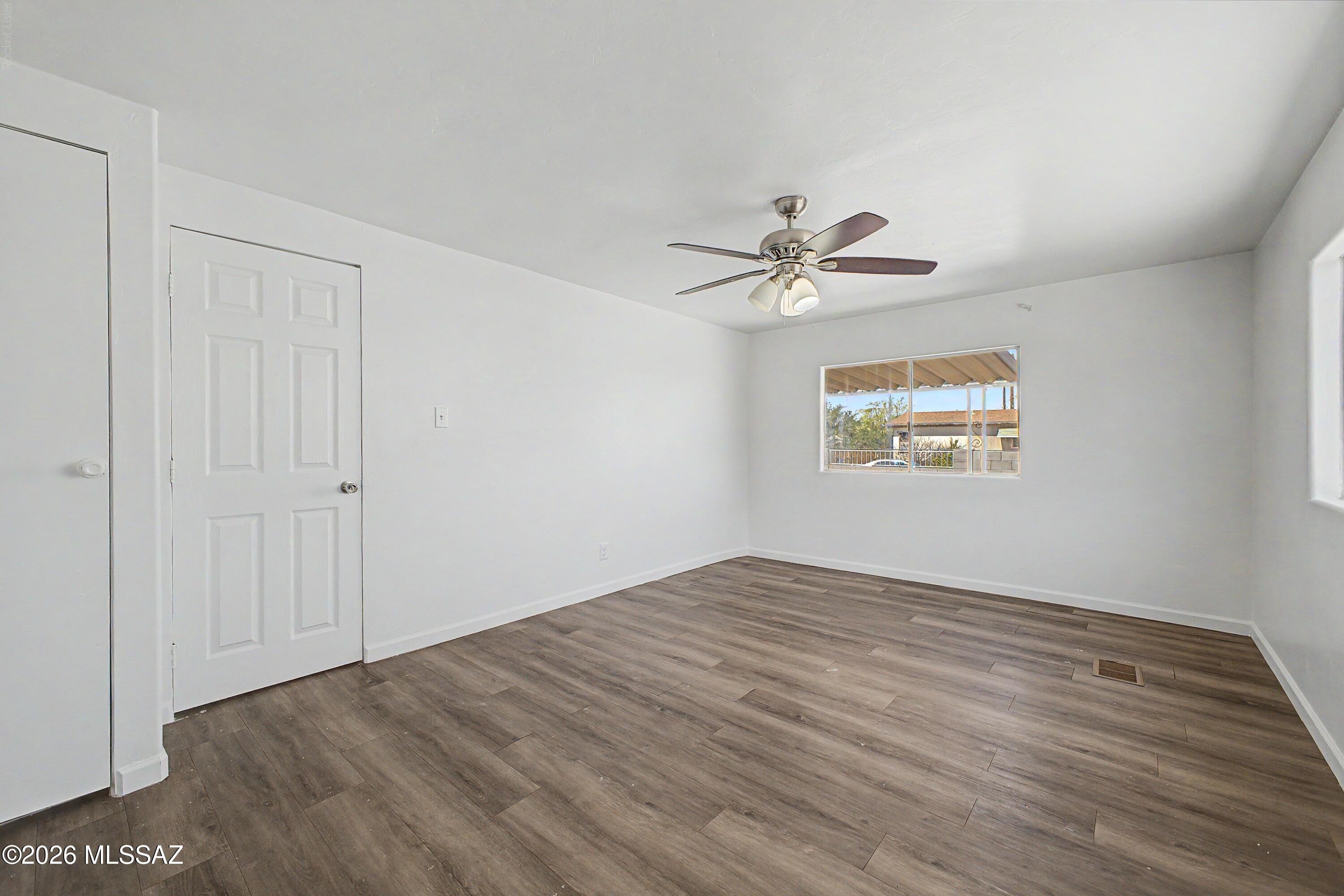 5771 South Rafter Road Tucson, AZ 85757 - Photo 6 of 16