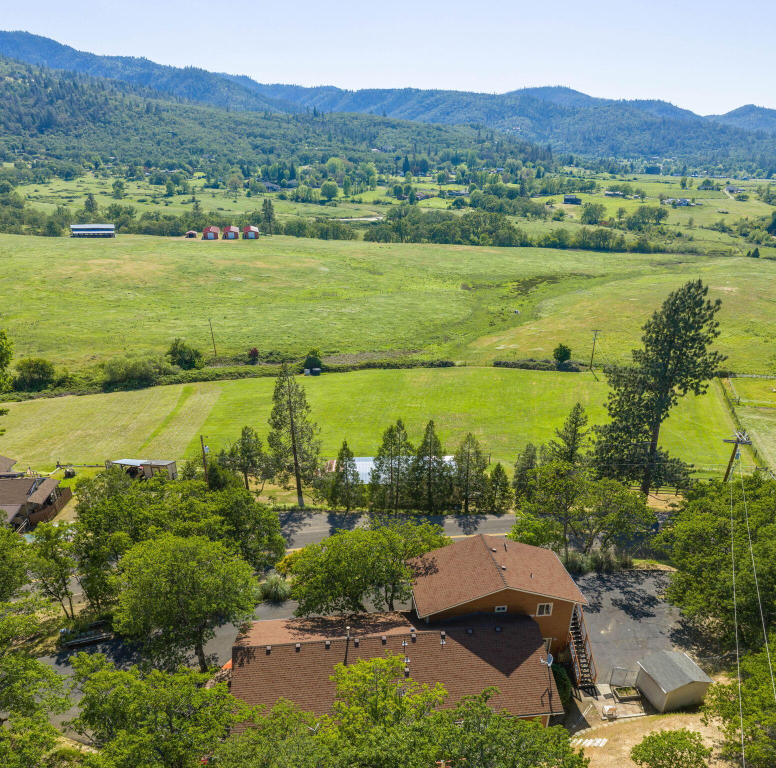 5366 Pioneer Road Medford, OR 97501 - Photo 28 of 36 Drone shot showing the dwellings and the view from top of property