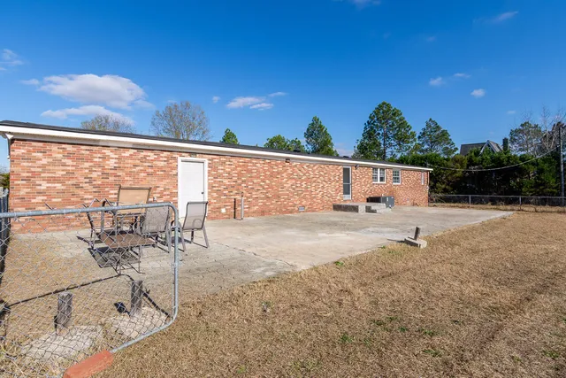 $1,425 | 416 May Road, Thomson, GA 30824