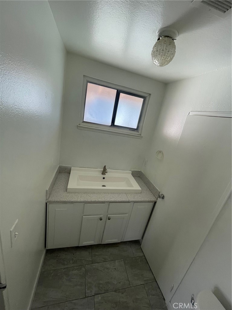 1121 West Ave J8 Lancaster, CA 93534 - Photo 11 of 12