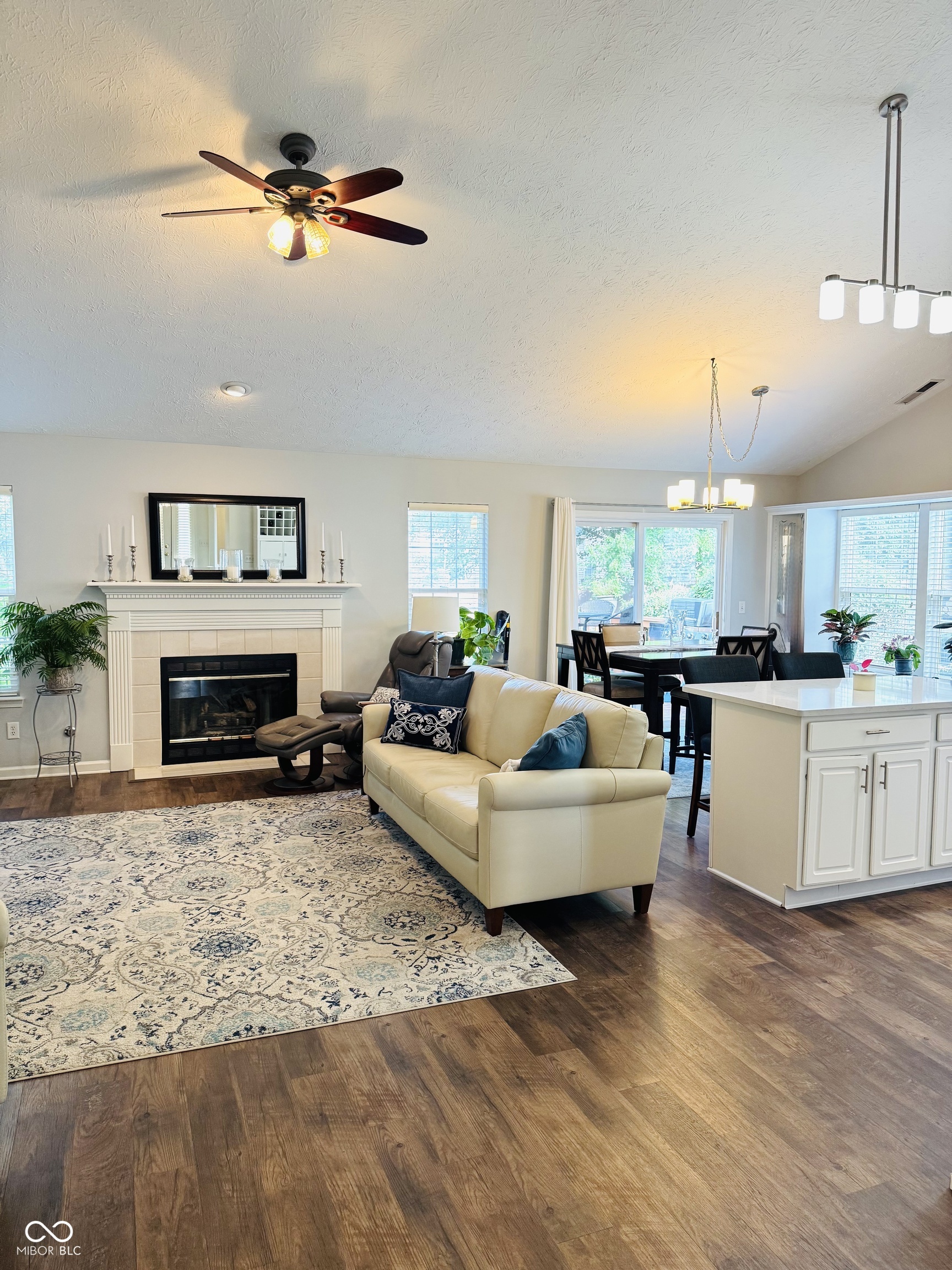 10477 Silver Ridge Circle Fishers, IN 46038 - Photo 6 of 18 Gallery Image 6