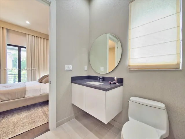 $2,100,000 | 8162 Northwest 48th Terrace, Doral, FL 33166