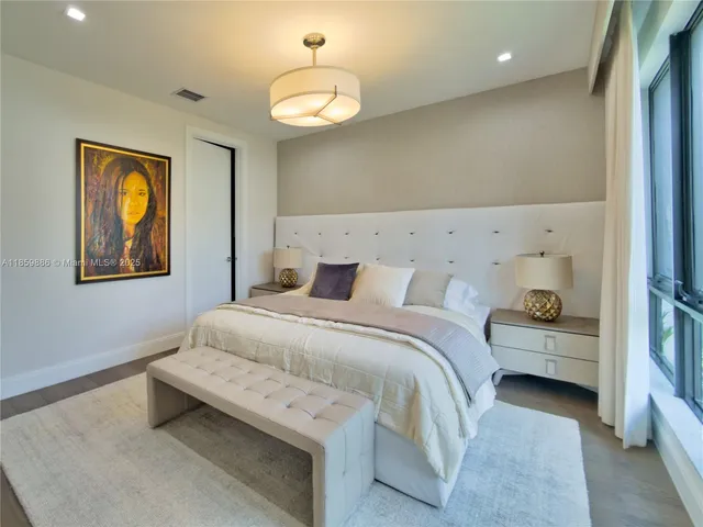 $2,100,000 | 8162 Northwest 48th Terrace, Doral, FL 33166