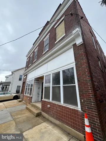 a view of a building entryway
