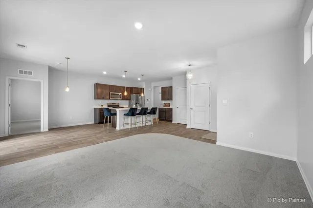 $274,900 | 6324 Maple Glen Drive, Unit 6324, Wonder Lake, IL 60097