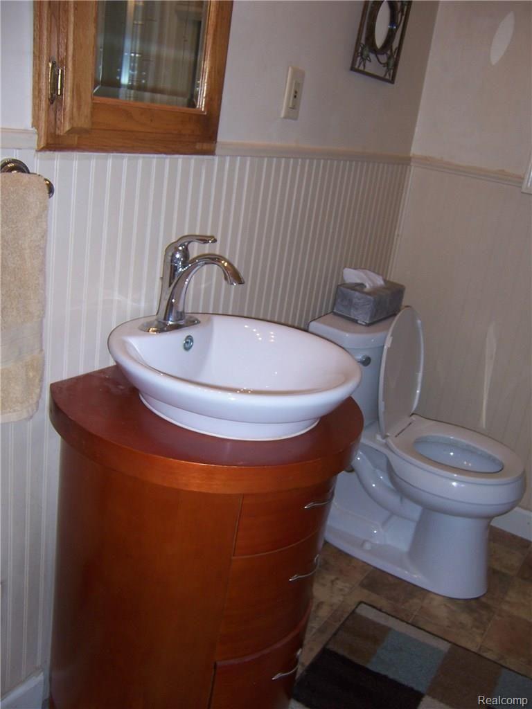 8036 Ferry Road Grosse Ile, MI 48138 - Photo 36 of 38 Bathroom vanity
