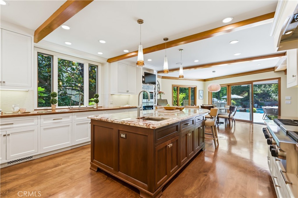 15946 Woodvale Road Encino, CA 91436 - Photo 14 of 51