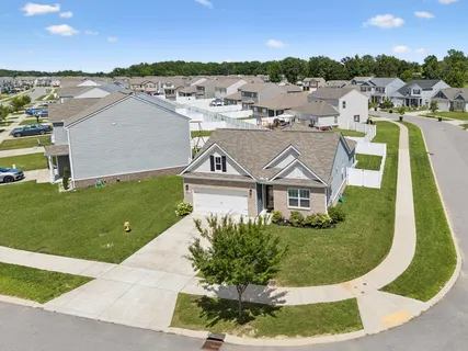 $389,900 | 2013 Tate Farm Lane, White House, TN 37188