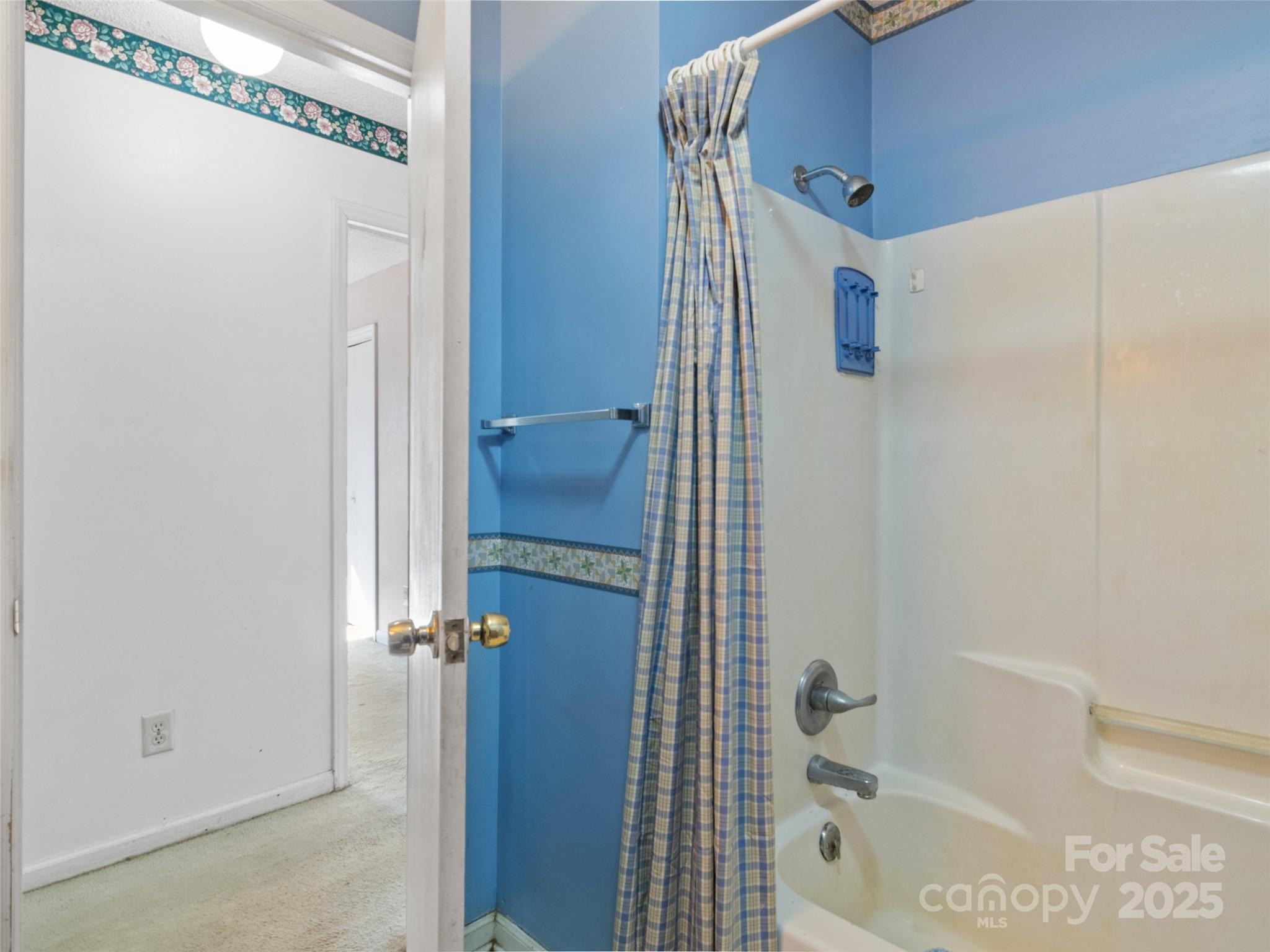 875 Burma Road East Marion, NC 28752 - Photo 13 of 30 Gallery Image 13