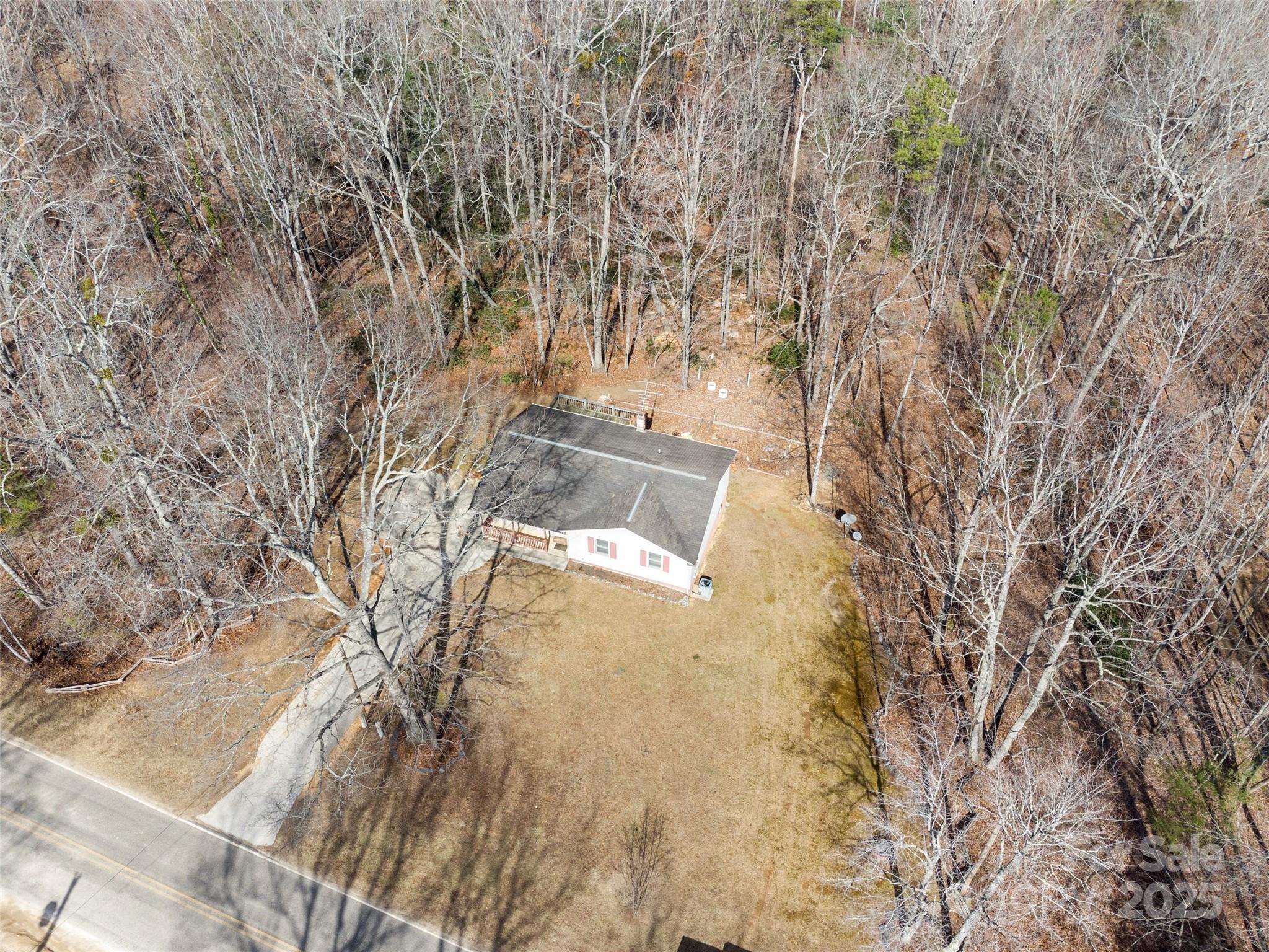 875 Burma Road East Marion, NC 28752 - Photo 28 of 30 Gallery Image 28