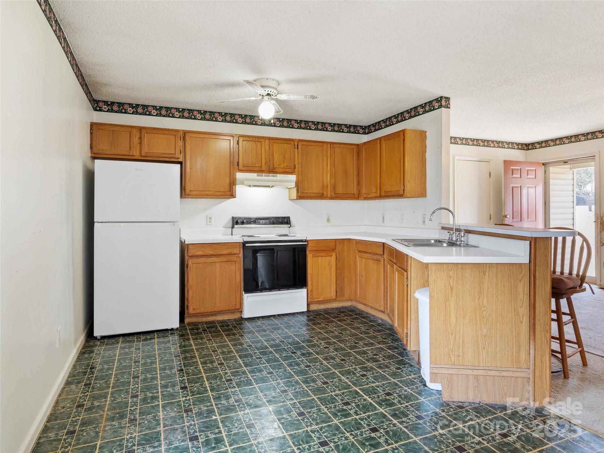 875 Burma Road East Marion, NC 28752 - Photo 8 of 30 Gallery Image 8