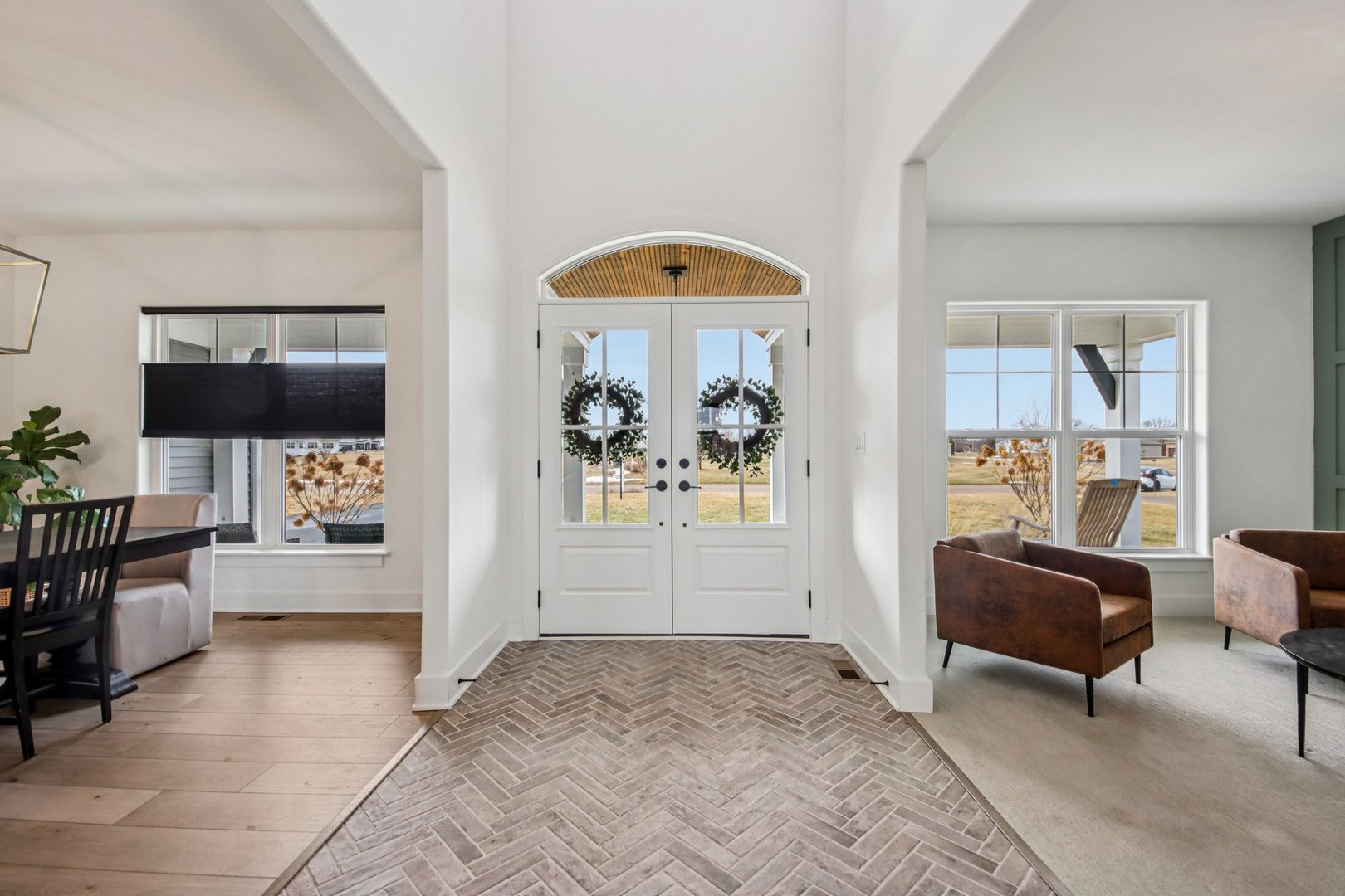 3276 Cornflower Way Spring Grove, IL 60081 - Photo 15 of 48 a living room with furniture and a flat screen tv