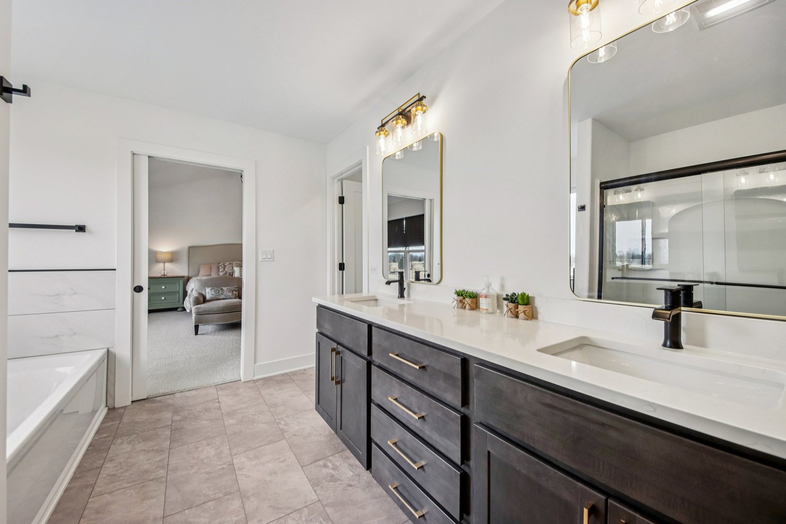 3276 Cornflower Way Spring Grove, IL 60081 - Photo 25 of 48 a bathroom with a sink double vanity