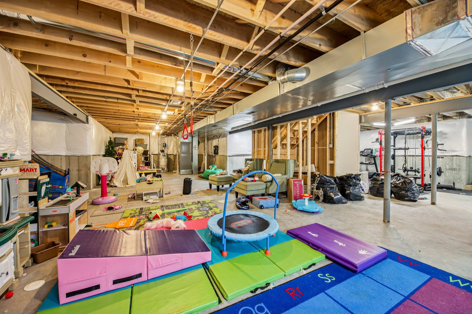 3276 Cornflower Way Spring Grove, IL 60081 - Photo 35 of 48 a room with musical instruments