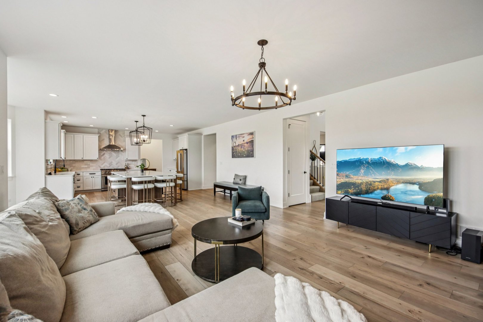 3276 Cornflower Way Spring Grove, IL 60081 - Photo 4 of 48 a living room with furniture or chandelier and a wooden floor