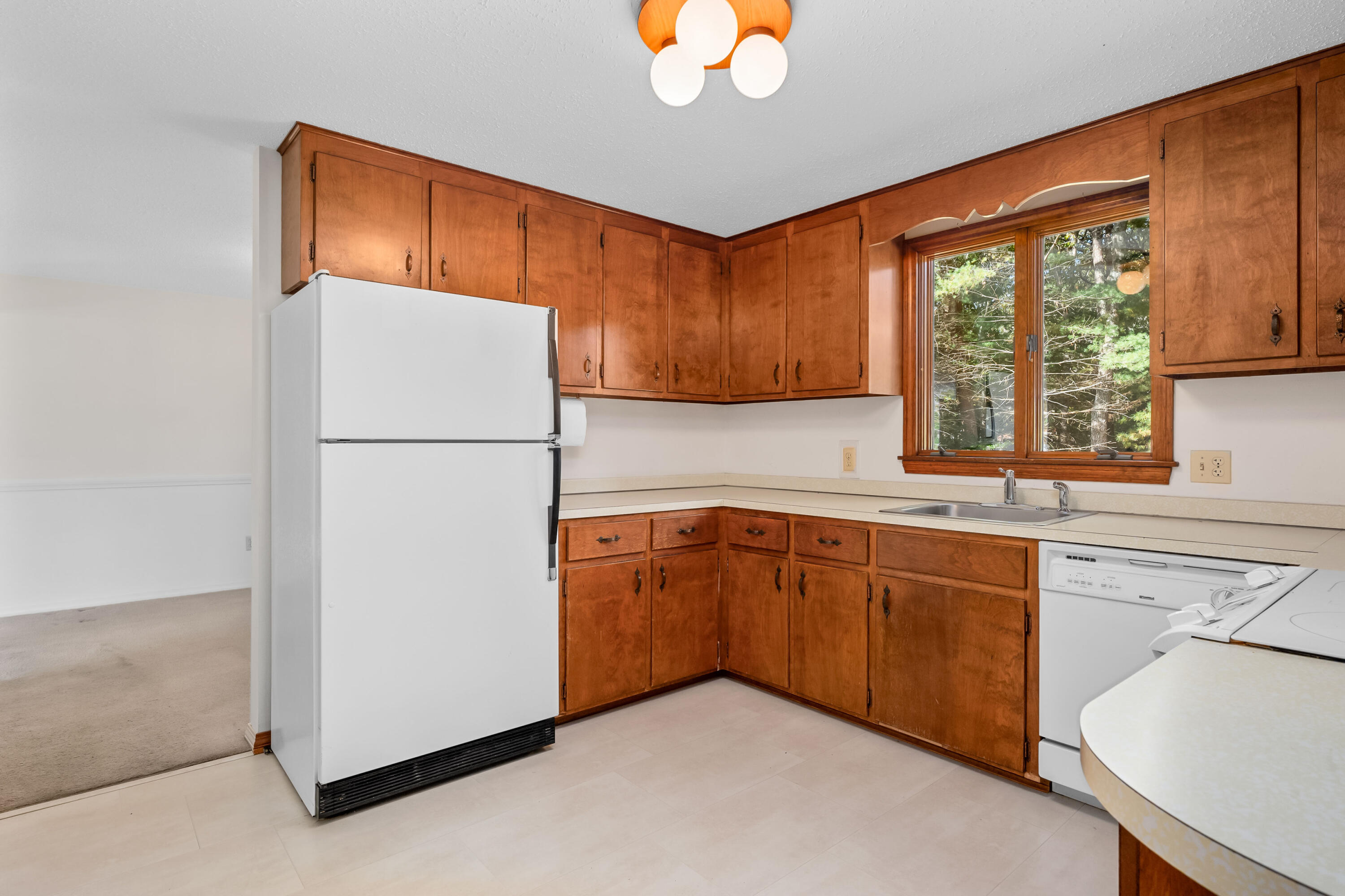 53 Prince Hinckley Road Centerville, MA 02632 - Photo 11 of 22 Kitchen