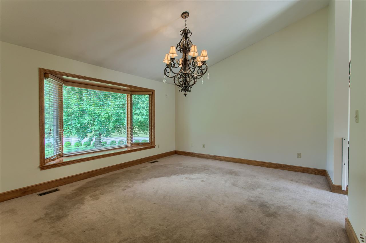 19 Norwood Road Salem, NH 03079 - Photo 14 of 37
