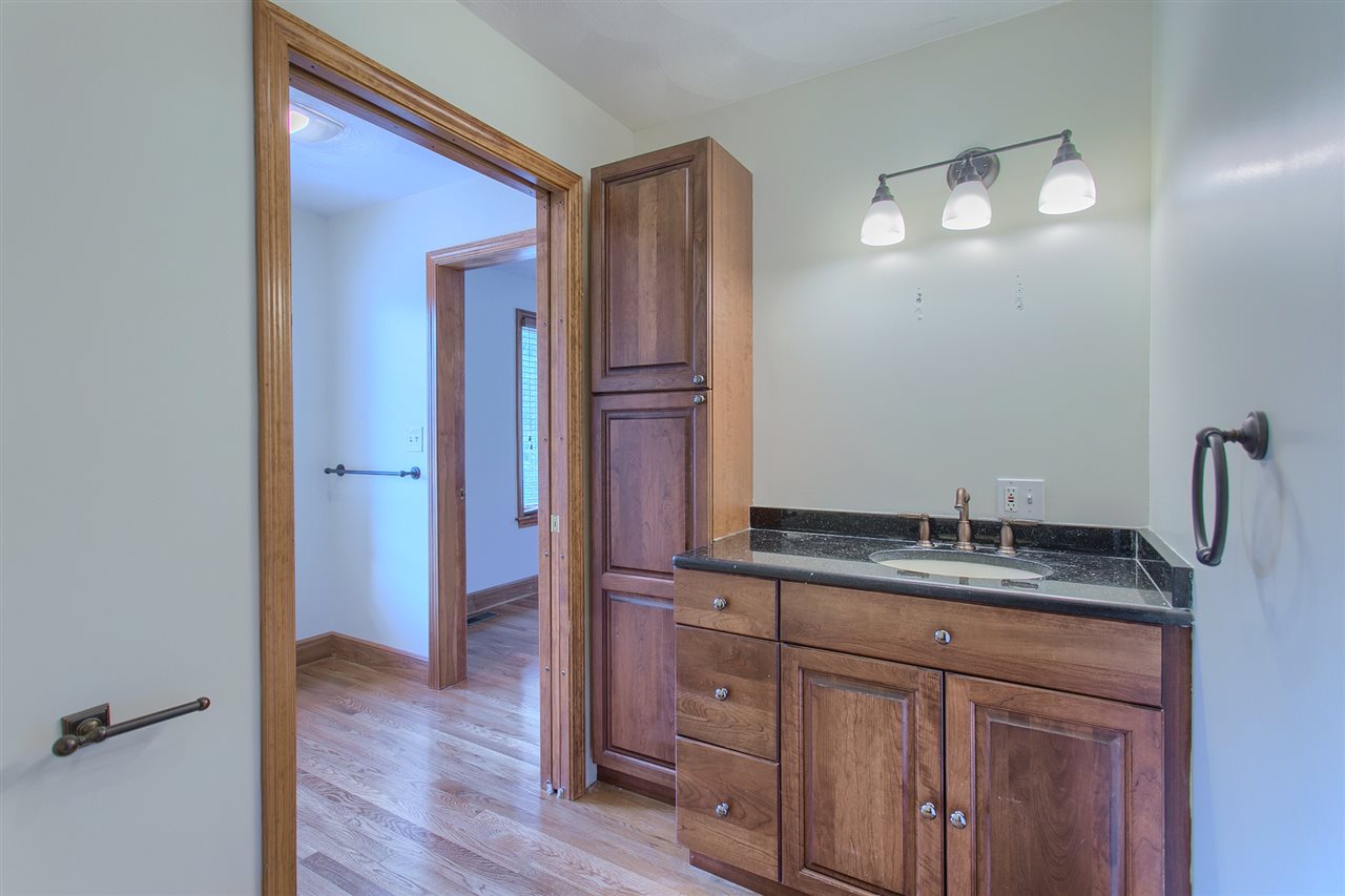 19 Norwood Road Salem, NH 03079 - Photo 24 of 37