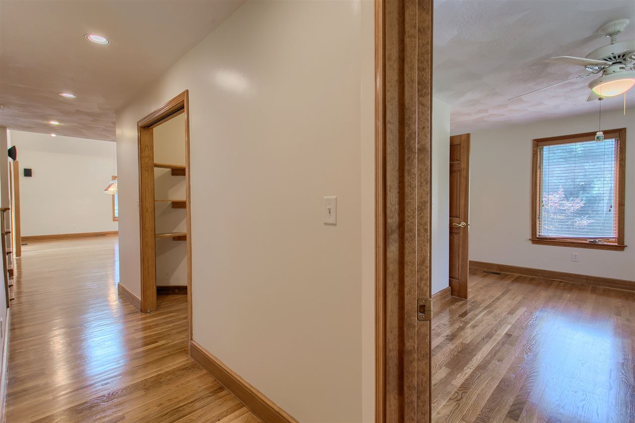 19 Norwood Road Salem, NH 03079 - Photo 27 of 37