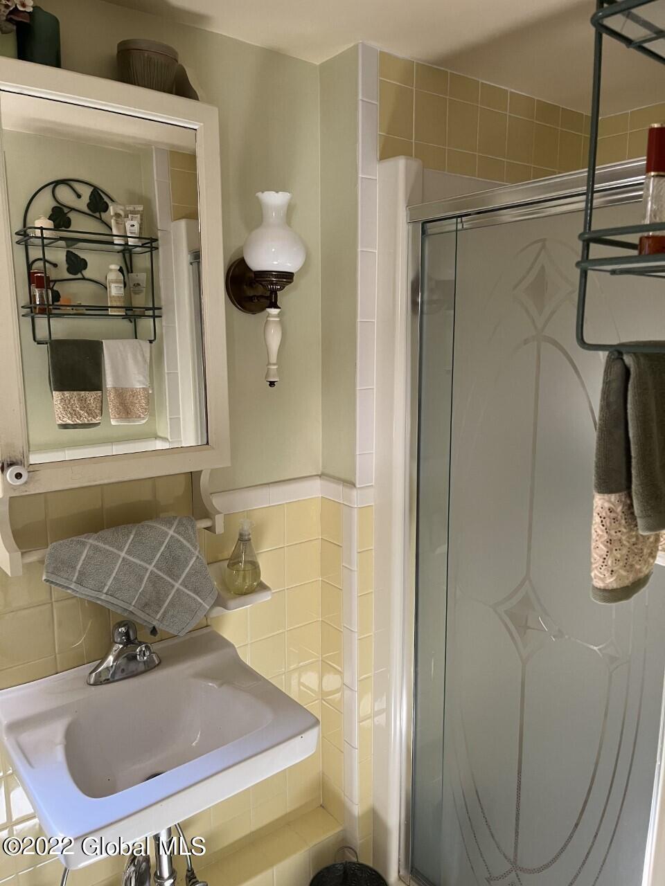 9 Bertone Drive Schenectady, NY 12306 - Photo 20 of 28 thumbnail_IMG_1483