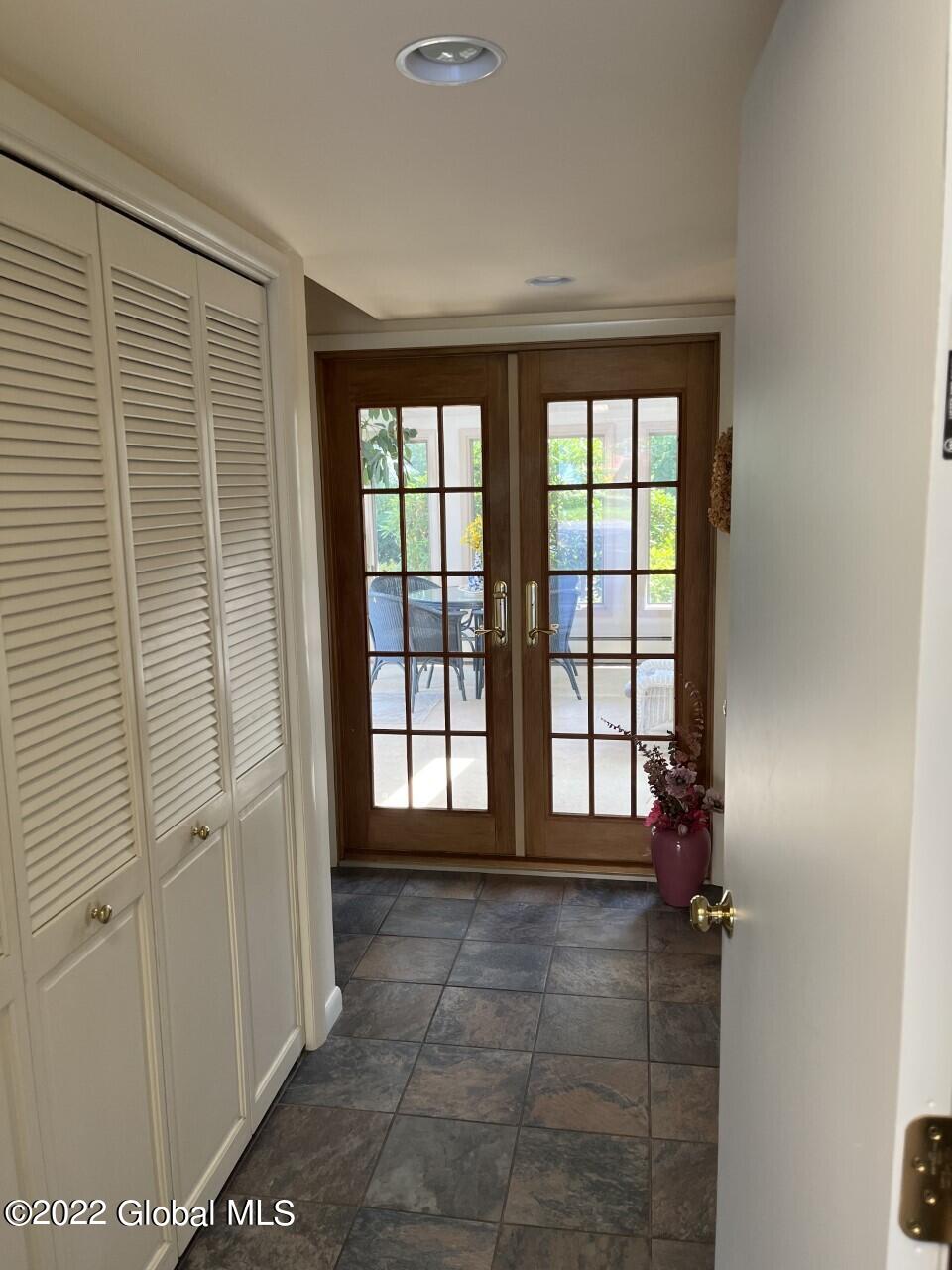 9 Bertone Drive Schenectady, NY 12306 - Photo 26 of 28 thumbnail_IMG_1501