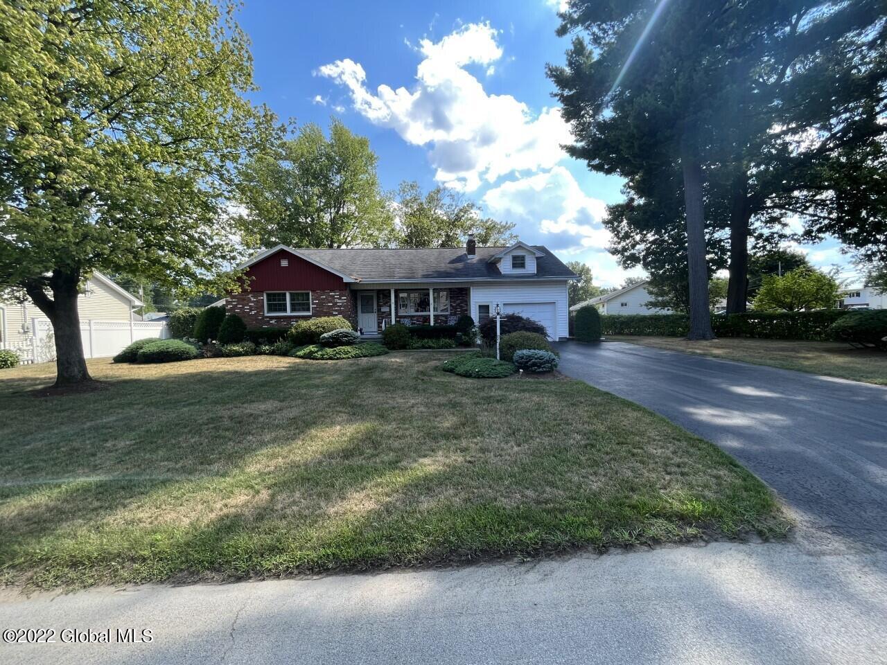 9 Bertone Drive Schenectady, NY 12306 - Photo 28 of 28 thumbnail_IMG_1504