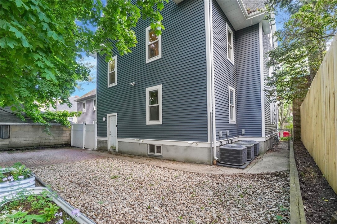 12 University Avenue Providence, RI 02906 - Photo 42 of 44