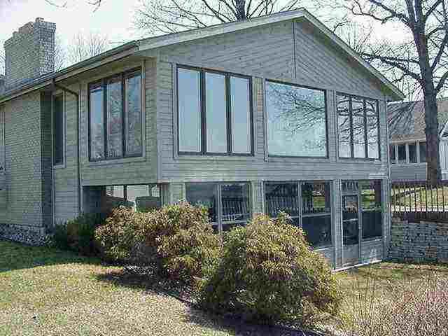 11633 North Ogden Point Road Syracuse, IN 46567 - Photo 1 of 8 Gallery Image 1