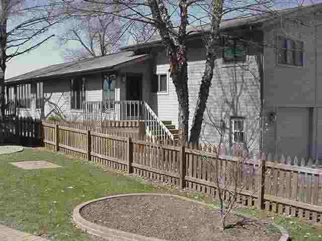 11633 North Ogden Point Road Syracuse, IN 46567 - Photo 2 of 8 Gallery Image 2