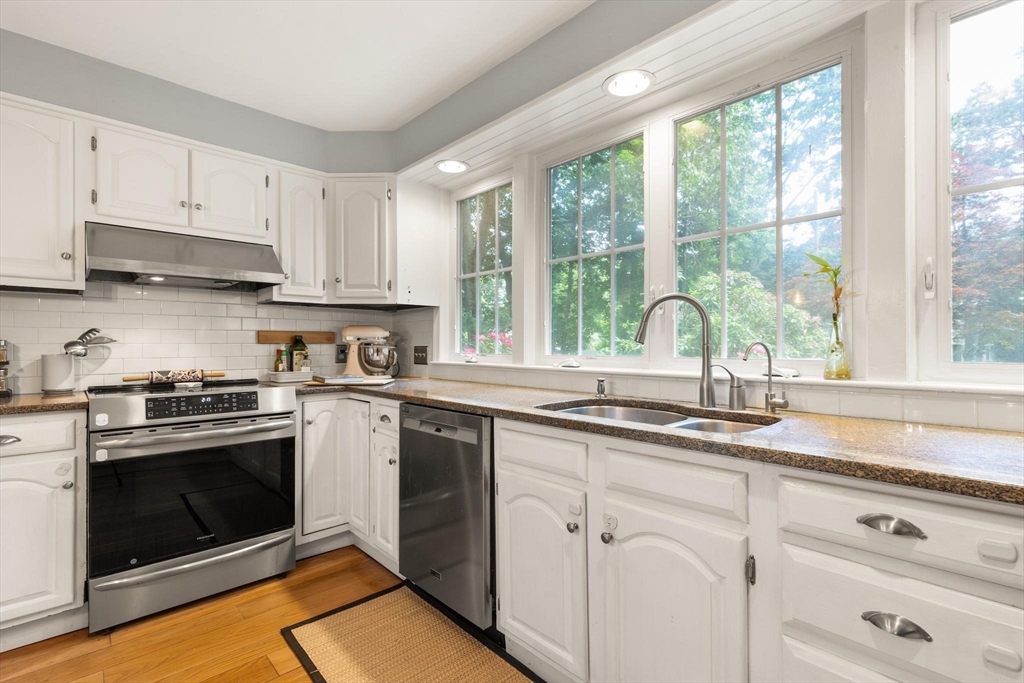 220 Old Lancaster Road Sudbury, MA 01776 - Photo 14 of 28