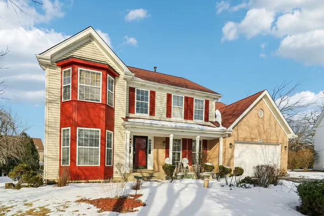 $440,000 | 842 Deep Woods Court, Grayslake, IL 60030