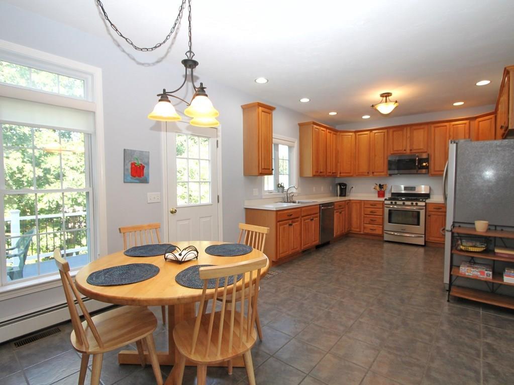 61 Ridgewood Road Worcester, MA 01606 - Photo 3 of 21 Gallery Image 3