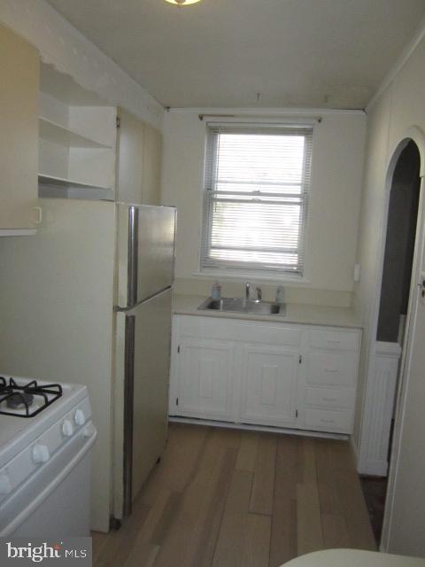 355 Hampden Road Upper Darby, PA 19082 - Photo 9 of 23 Gallery Image 9