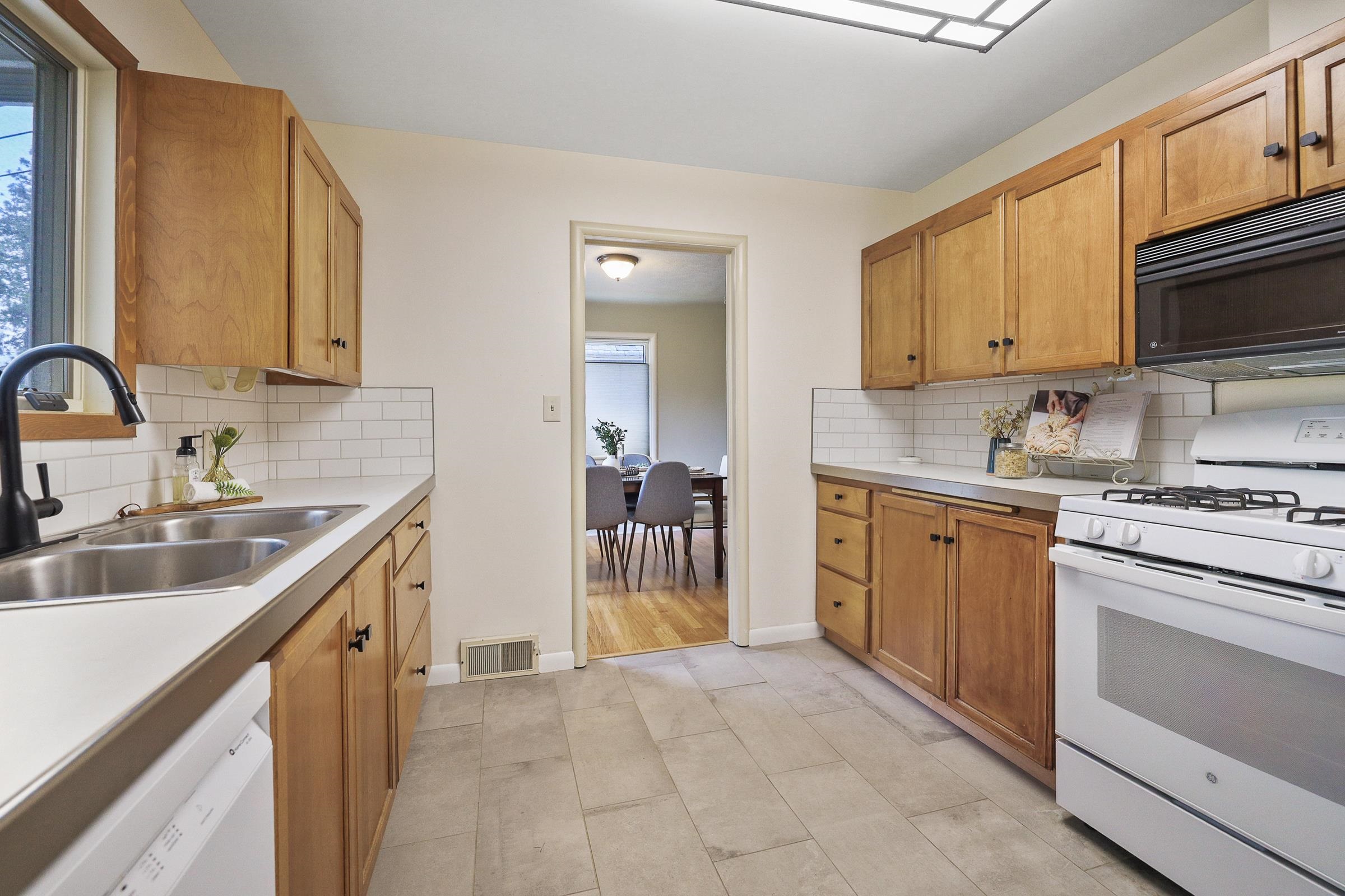 1225 East 17th Avenue Spokane, WA 99203 - Photo 3 of 23