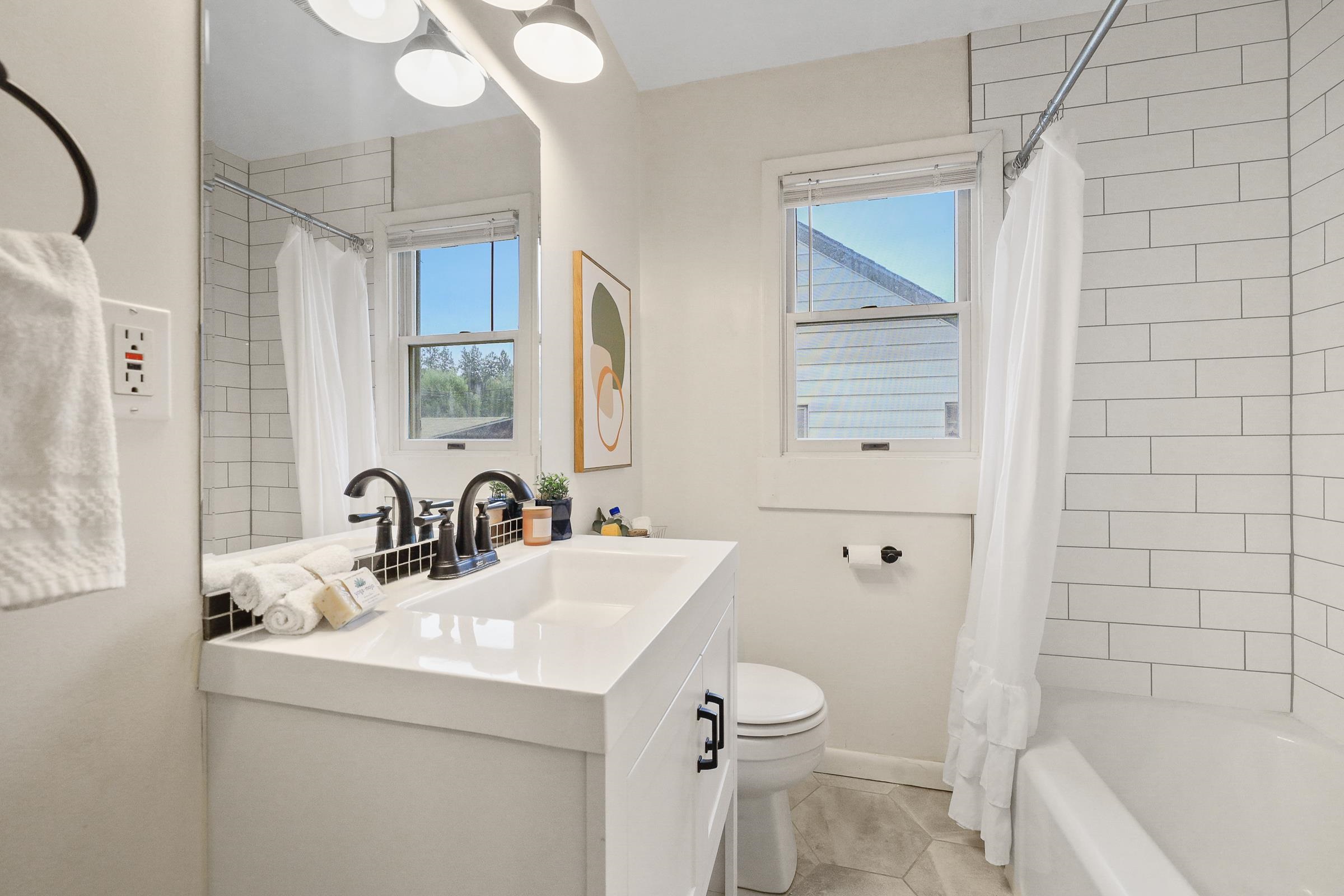 1225 East 17th Avenue Spokane, WA 99203 - Photo 4 of 23