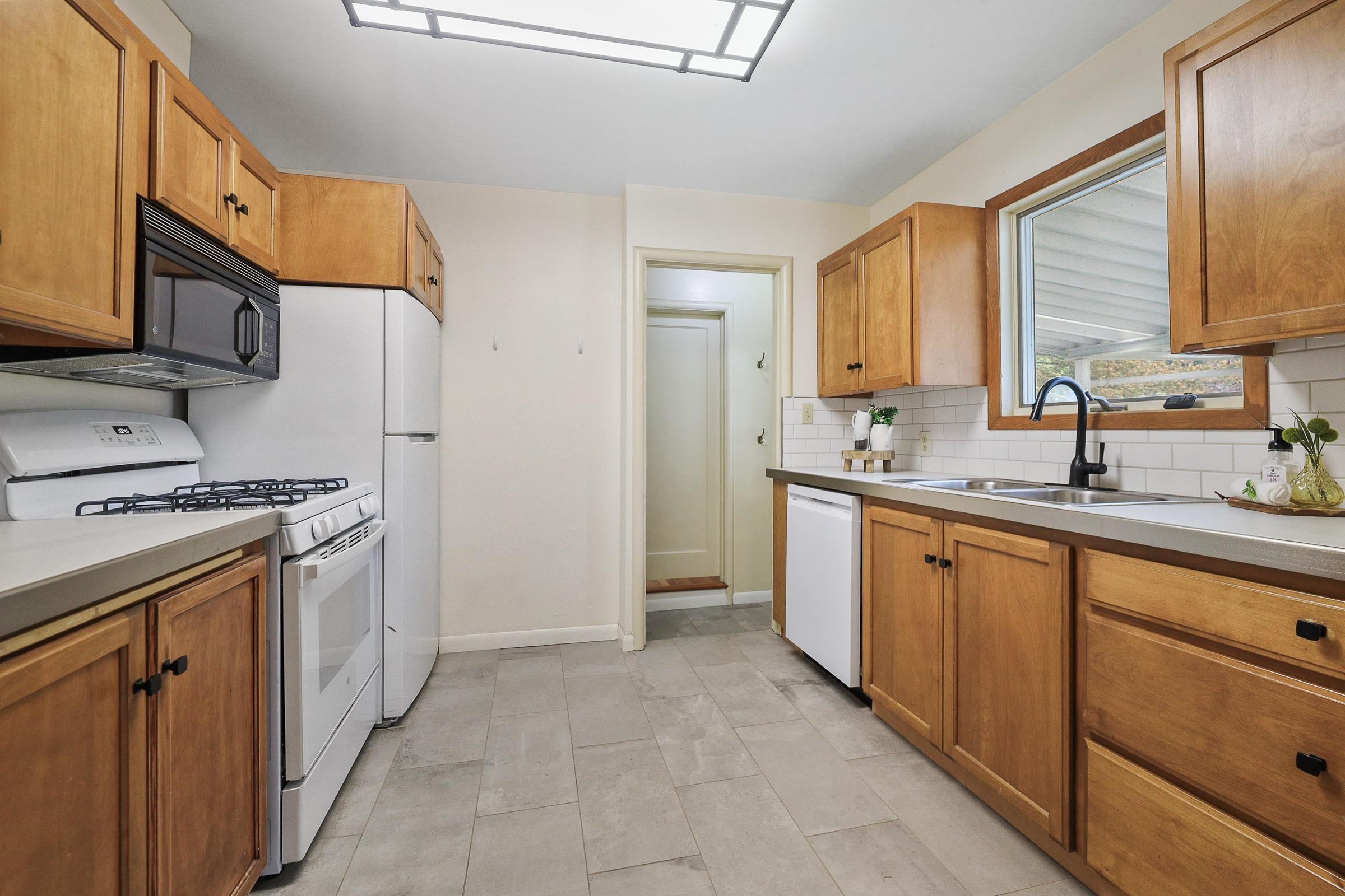 1225 East 17th Avenue Spokane, WA 99203 - Photo 10 of 23