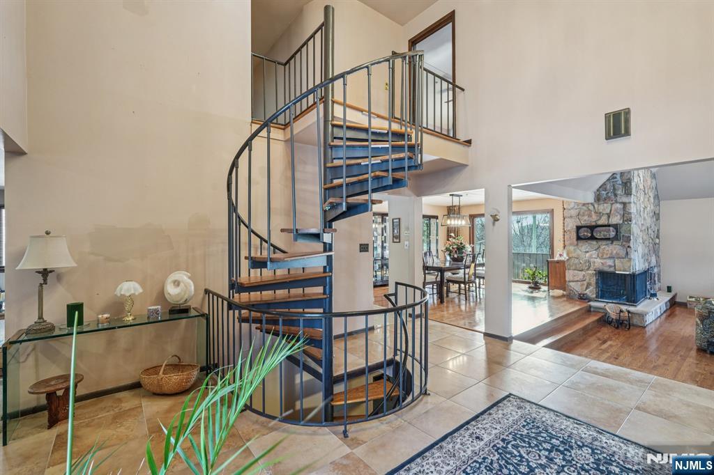 845 Rifle Camp Road Woodland Park, NJ 07424 - Photo 2 of 50