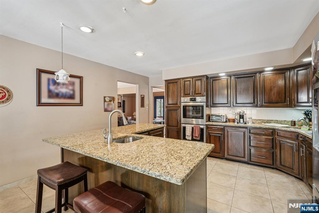 845 Rifle Camp Road Woodland Park, NJ 07424 - Photo 9 of 50