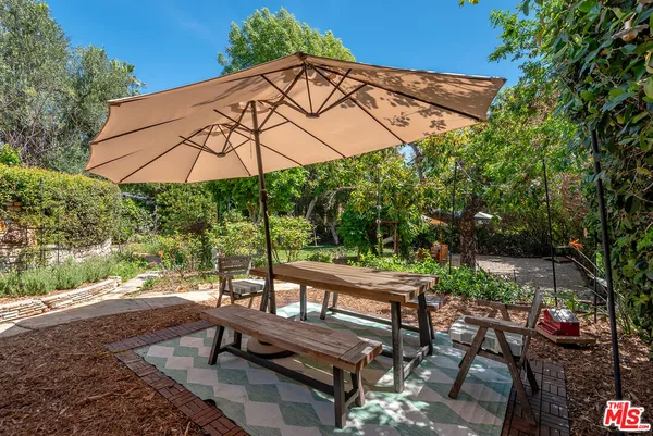 $1,695,000 | 4960 College View Avenue, Los Angeles, CA 90041