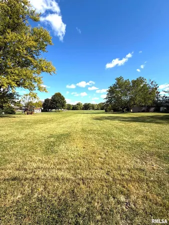 $10,000 | 500 East Victoria Street, Wataga, IL 61488