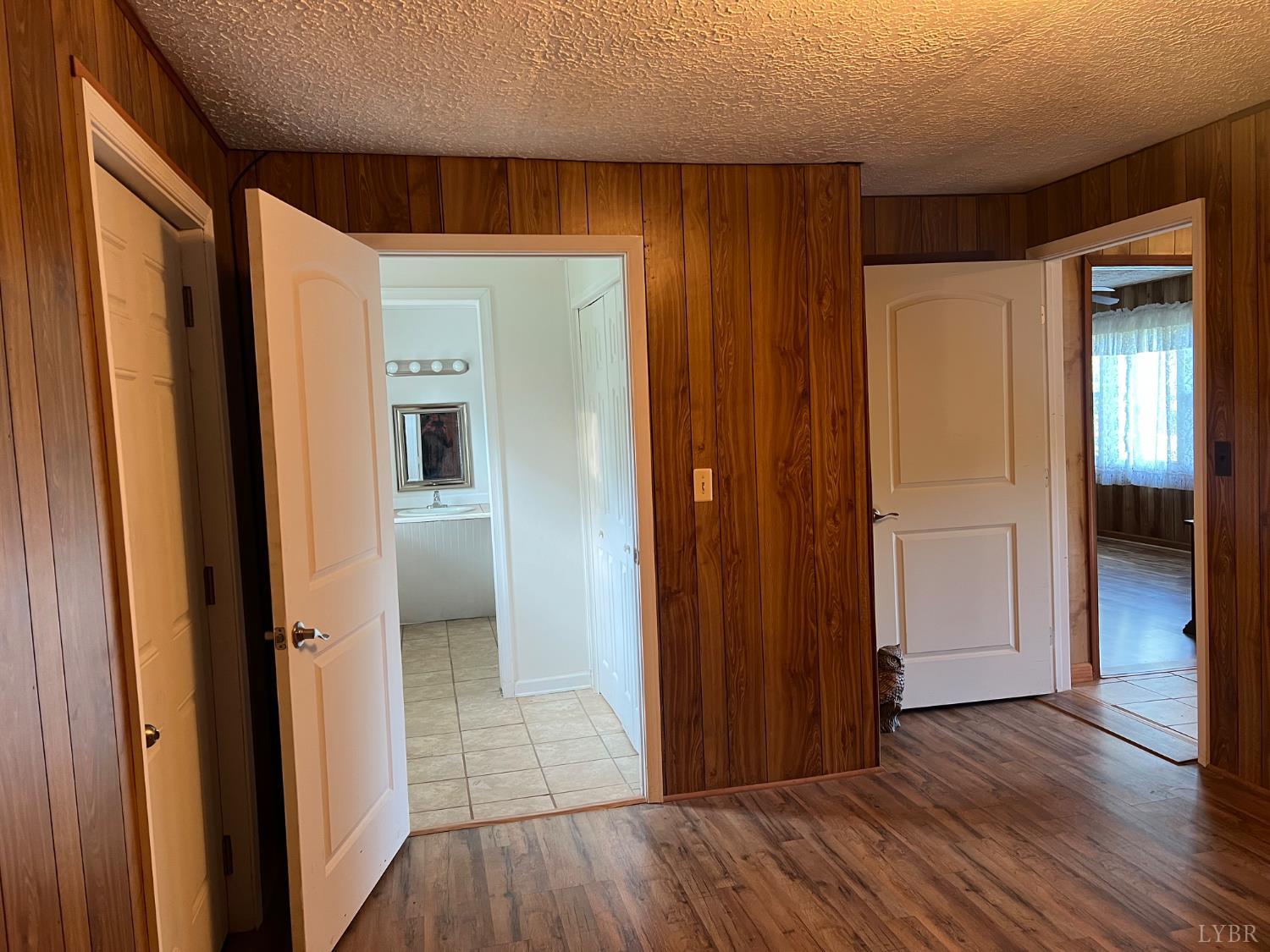 509 Riverbend Road Altavista, VA 24517 - Photo 14 of 25 wooden floor in a gallery