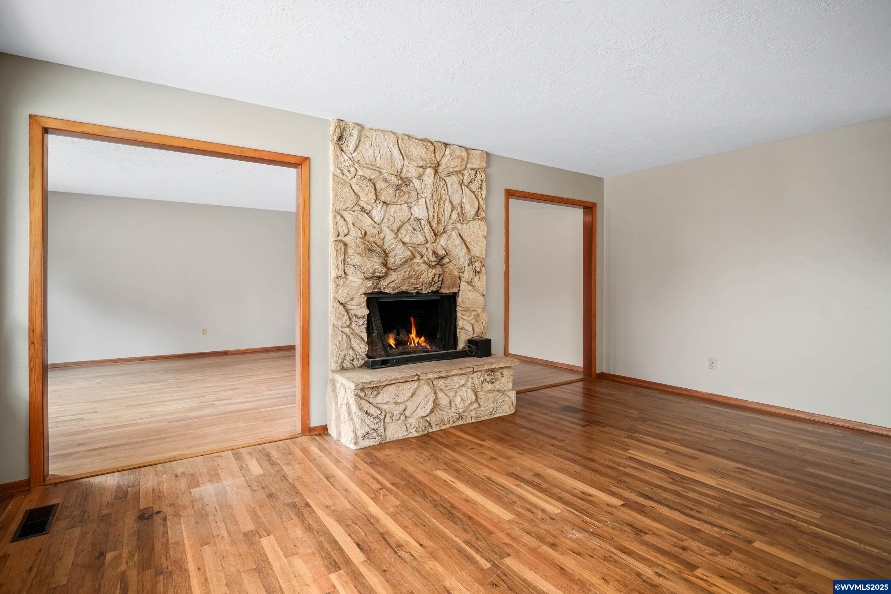 10343 Brick Road Southeast Turner, OR 97392 - Photo 9 of 43 Gallery Image 9